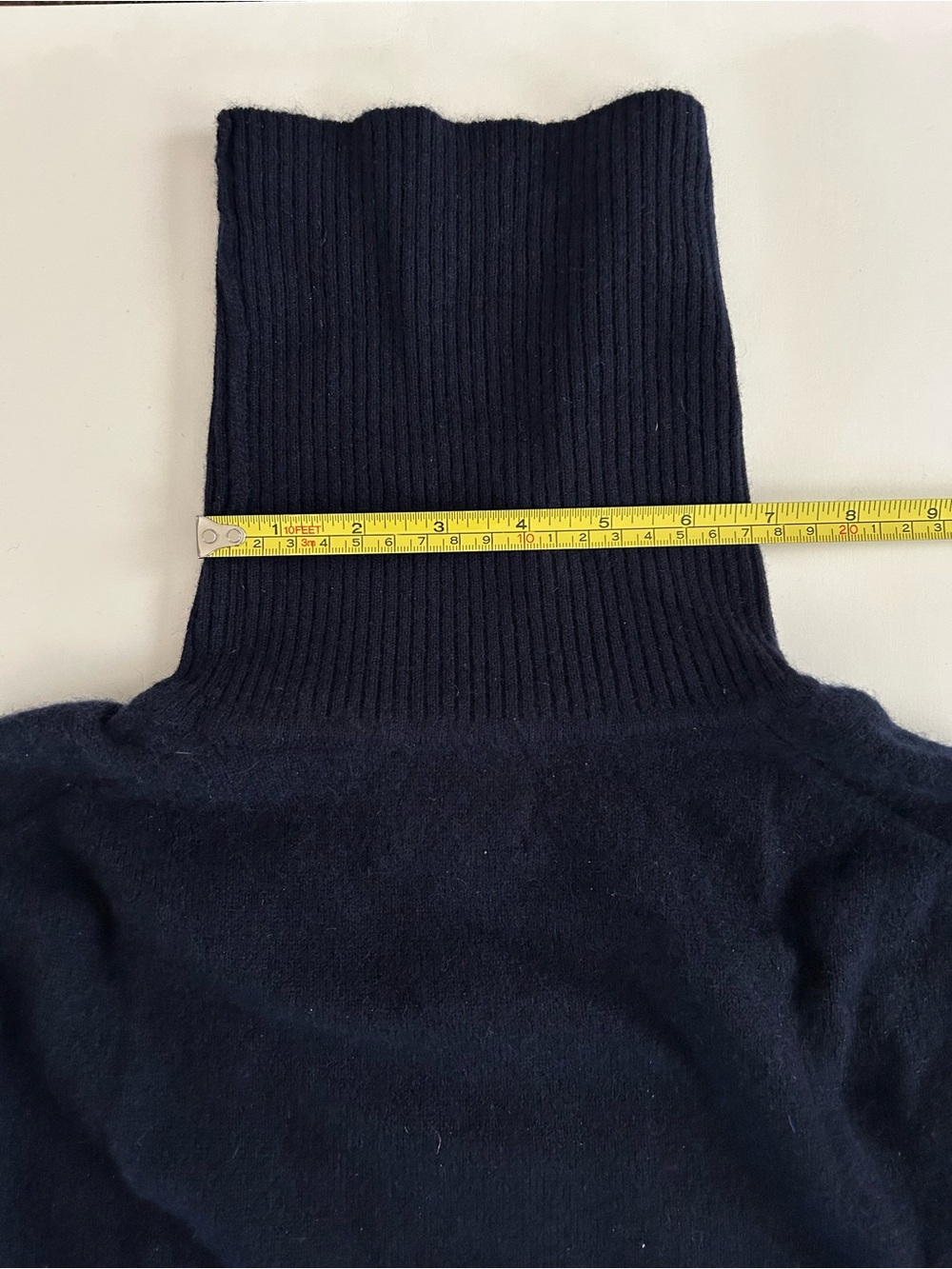 Qi Cashmere Turtleneck Sweater - Size L - Mens - Picture 12 of 12